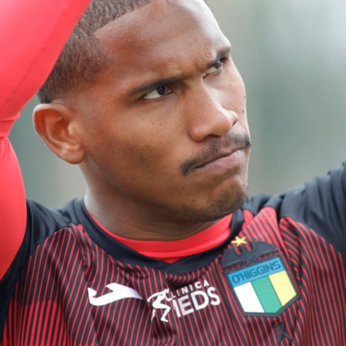 Se acabó el sueño: Omar Carabalí queda fuera del Mundial 2026 tras decisión de Sebastián Beccacece en Ecuador