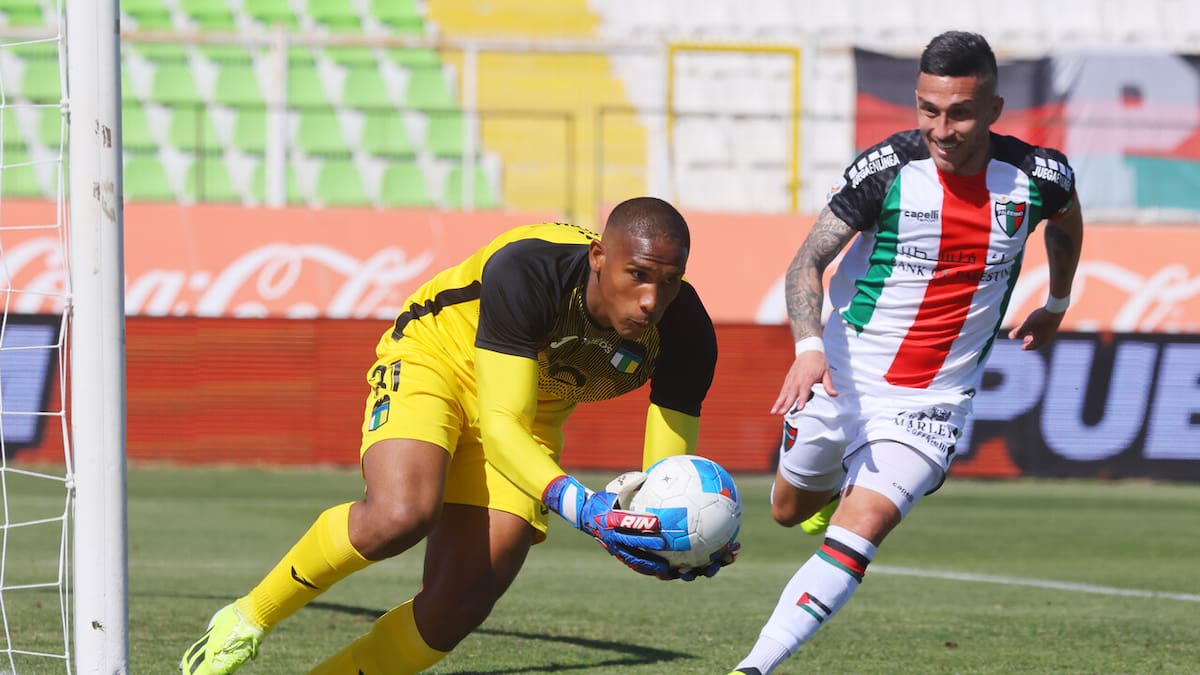 Mientras Beccacece lo quiere para el Mundial, piden el regreso de Omar Carabalí a Colo Colo: “Se nota más maduro”