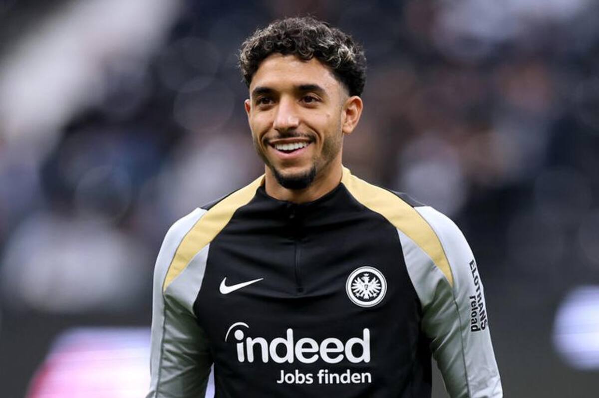 es el reemplazo de Haaland en el ataque.