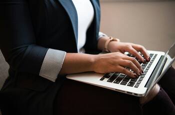 Pagan hasta $800.000: Municipalidad de Buin publica ofertas laborales