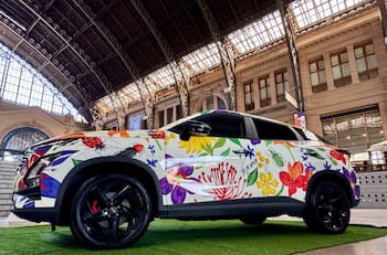 Omoda muestra su faceta más artística en Chile