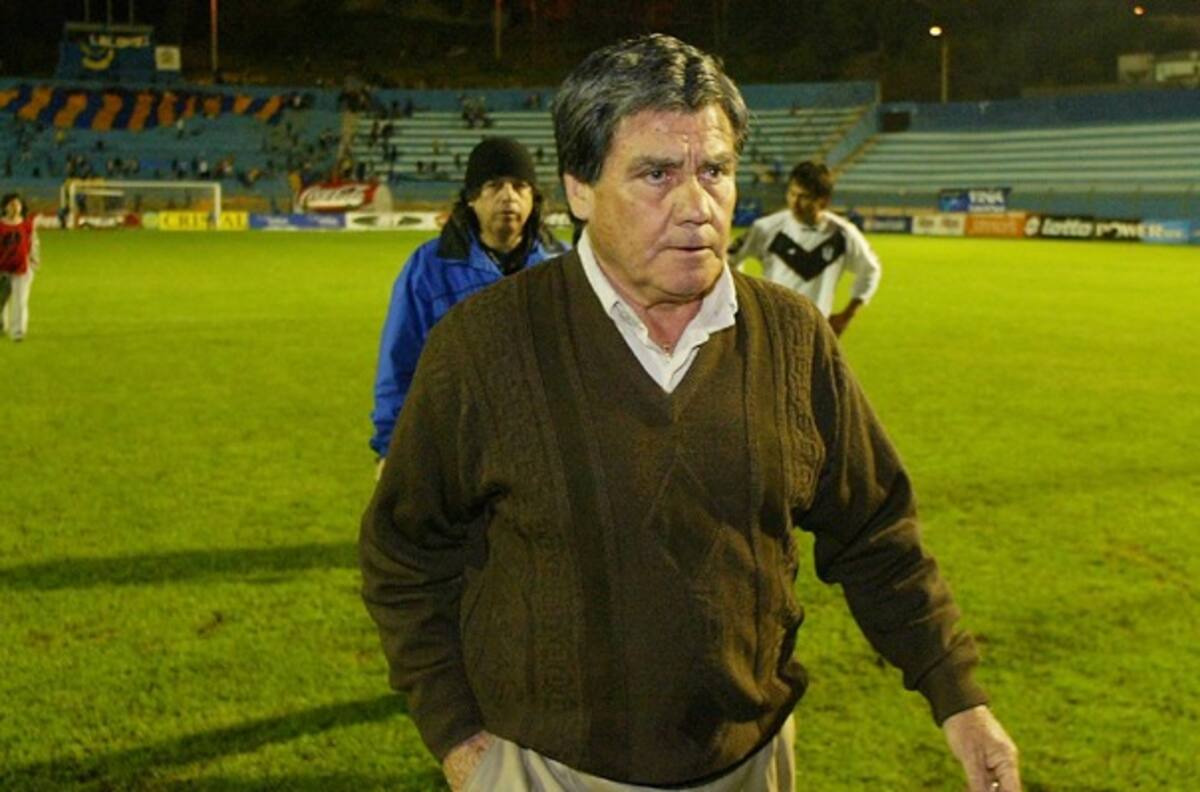 Luto en el fútbol chileno: murió Orlando Aravena, histórico técnico de La Roja