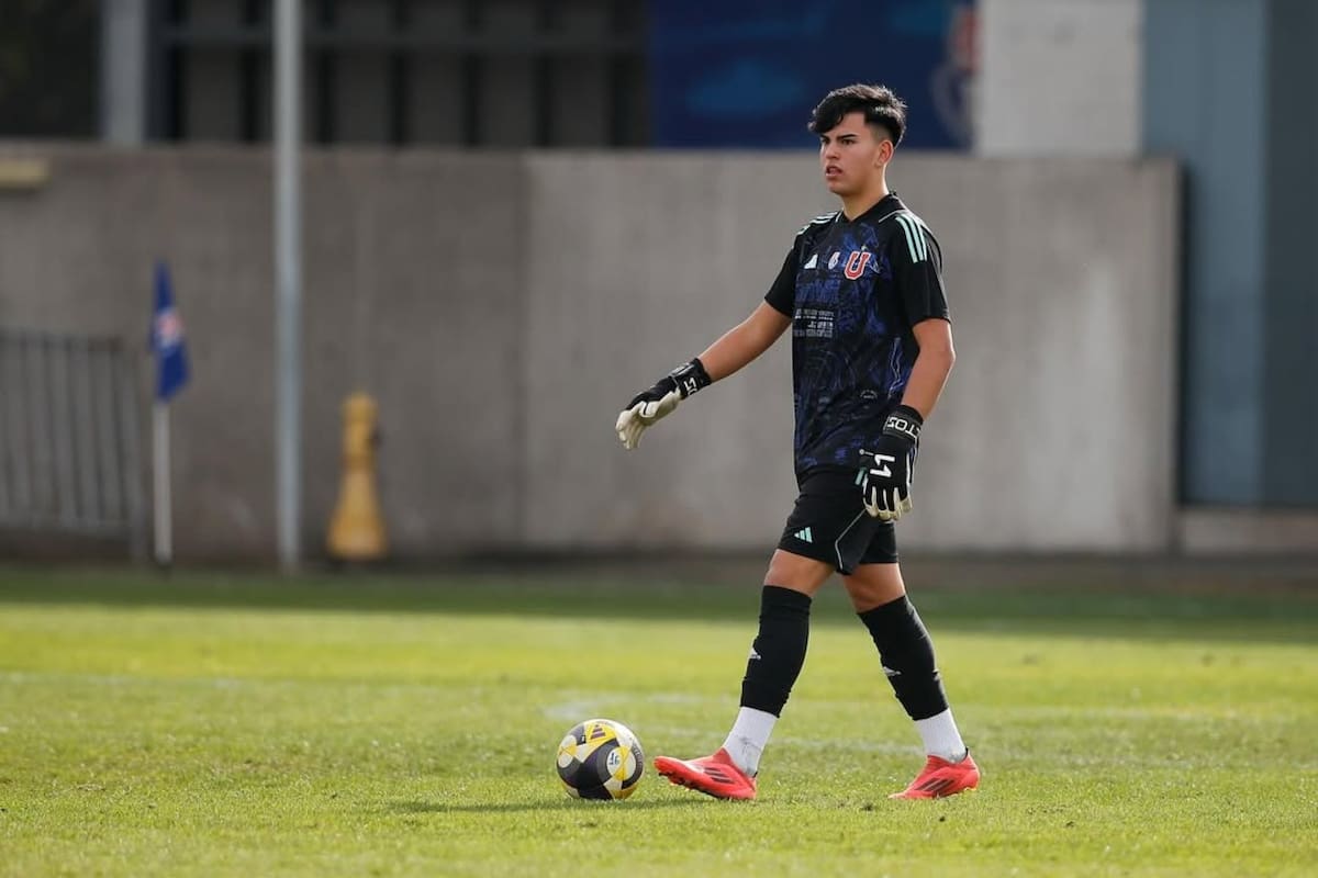 El canterano de la U que perdió su vivienda con los incendios en el sur. Foto: Instagram Óscar Belmar.