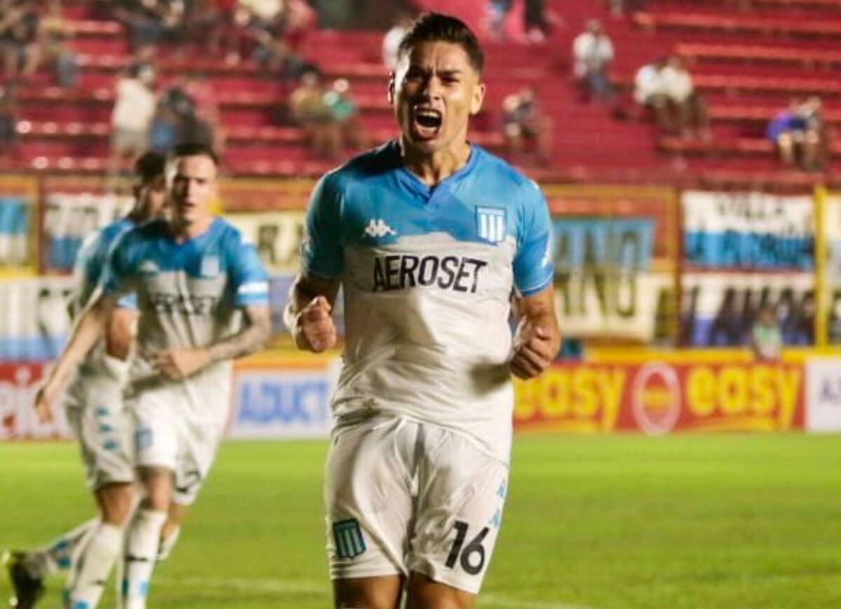 Óscar Opazo fue figura en triunfo de Racing: marcó un tanto y tuvo participación estelar en el segundo gol.