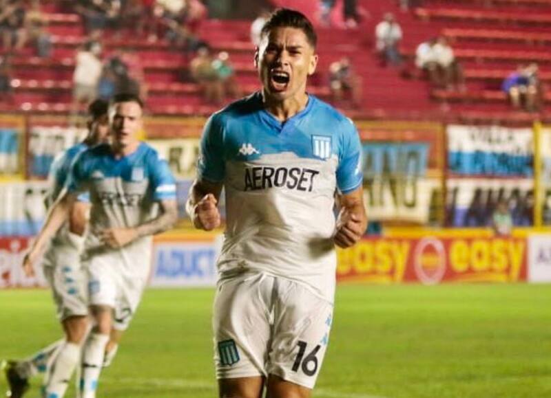Óscar Opazo fue figura en triunfo de Racing: marcó un tanto y tuvo participación estelar en el segundo gol.