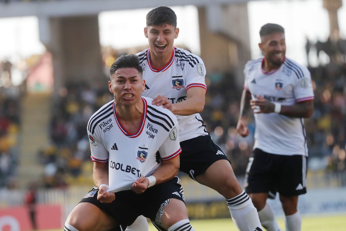 celebrando su gol por Colo Colo ante Coquimbo Unido por el Campeonato Nacional (Foto: Aton)