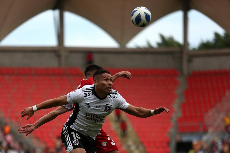 Se enredó la visita de Colo Colo a Ñublense (Foto: Aton)