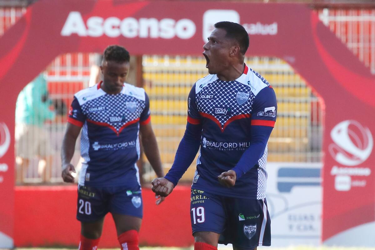 El último paso del delantero fue por Deportes Recoleta