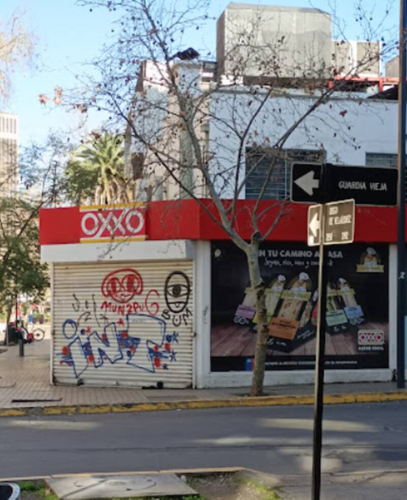 Hay locales de Oxxo que han cerrado por la inseguridad en la zona. Créditos: Google Maps.