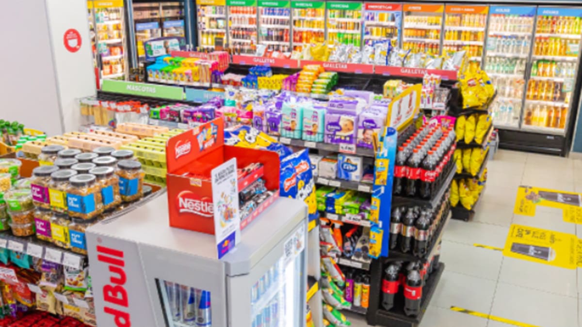 Conocida cadena mexicana de tiendas frena expansión en Chile: estas son las razones