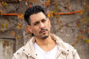 Pablo Candia le manda ácida recomendación a Adriana Barrientos: “Le regalaría una terapia”