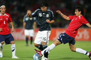 “La gente me critica y jugué seis meses gratis en Colo Colo”