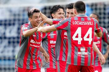 VIDEO | ¡Zapatazo fenomenal! El golazo de Pablo Galdames en el Cremonese