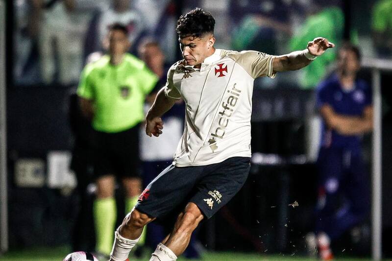 Pablo Galdames acumuló cuatro partidos seguidos como titular en Vasco, algo que no ocurría desde junio.