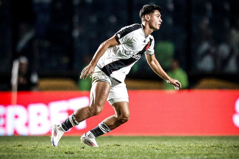 Pablo Galdames entregó una asistencia en el último compromiso de Vasco.