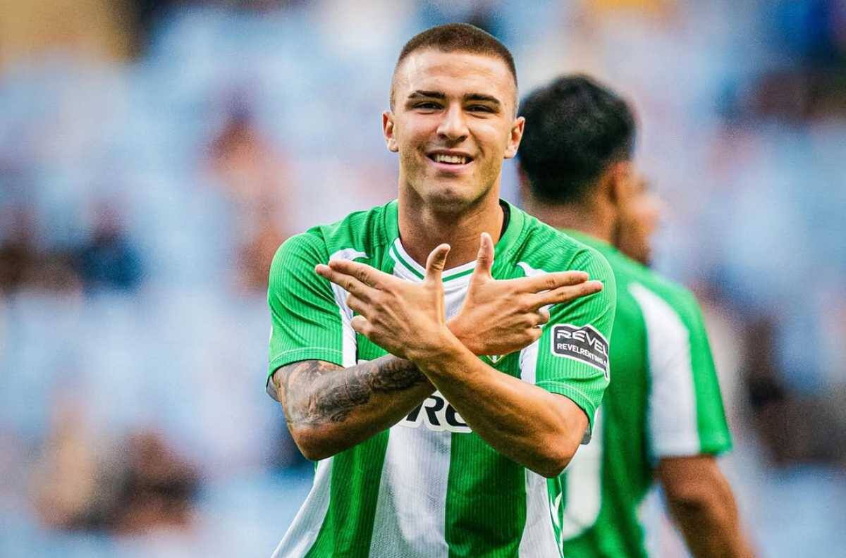 Brilló en el Mundial de Chile, perdió espacio en el Betis y Pellegrini aceptó que fuera a jugar a Tercera División