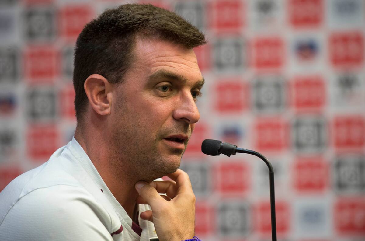 La dura crítica de históricos de Colo Colo hacia el planteamiento de Pablo Guede frente Atlético Nacional