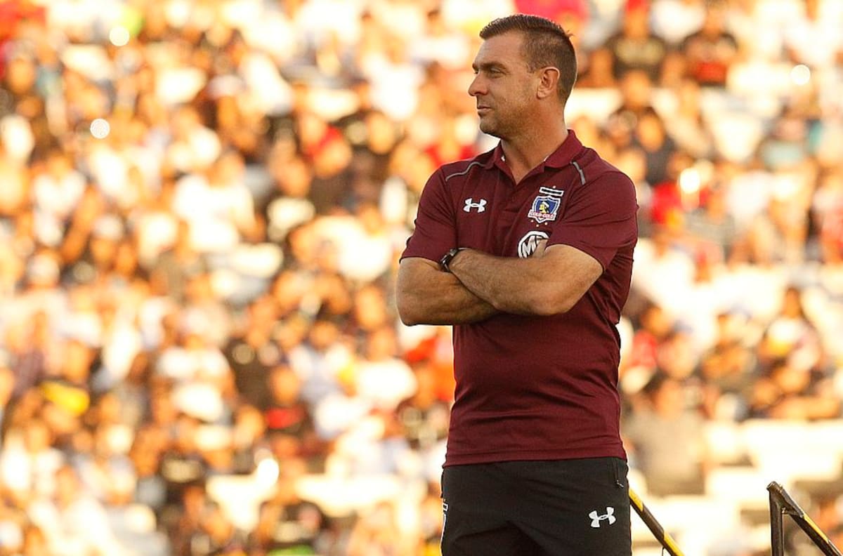 Las dos posibles formaciones de Colo Colo entre las que elegiría Pablo Guede para enfrentar a Palestino