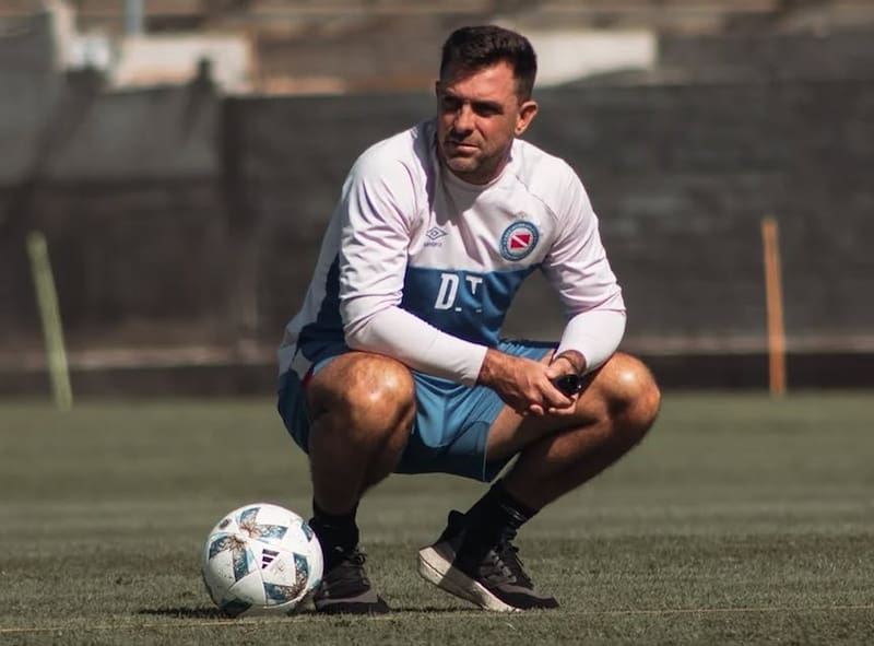 dirigiendo a Argentinos Juniors.