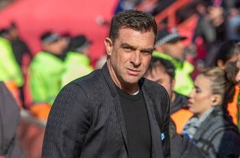 Malos resultados condenan a Paulo Guede y dejan en complicada situación a jugador chileno