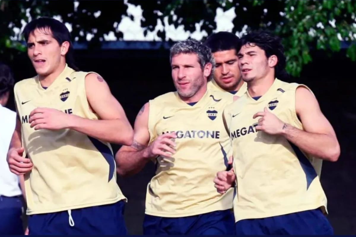 jugó en Boca Juniors entre 2006 y 2008.