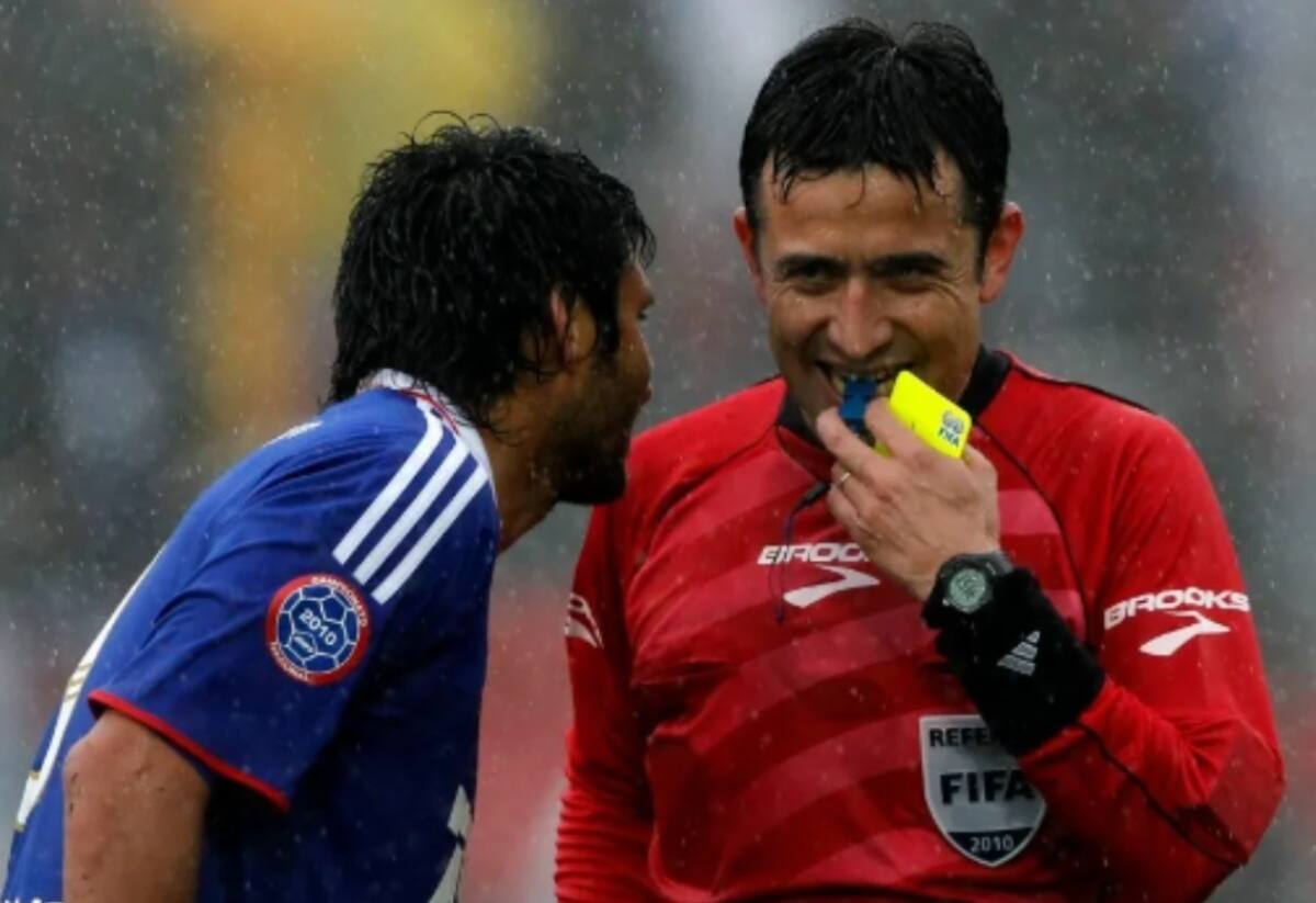 en su época de árbitro.