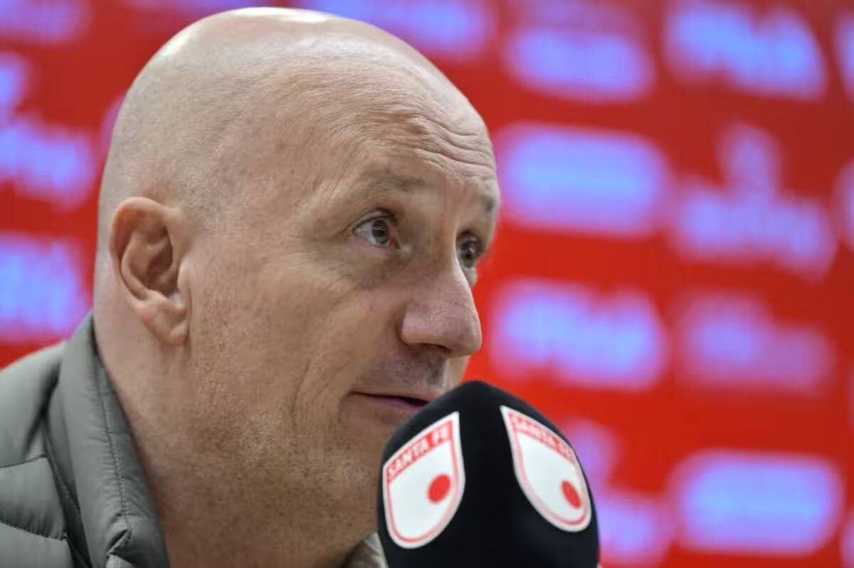 El DT no estaría convencido en dejar partir a Joaquín Sosa, lo que podría complicar su llegada a Colo Colo. Foto: Óscar Pérez