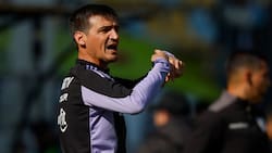 Ayudante de Almirón revela por qué sacó a Felipe Méndez y Francisco Marchant ante Everton