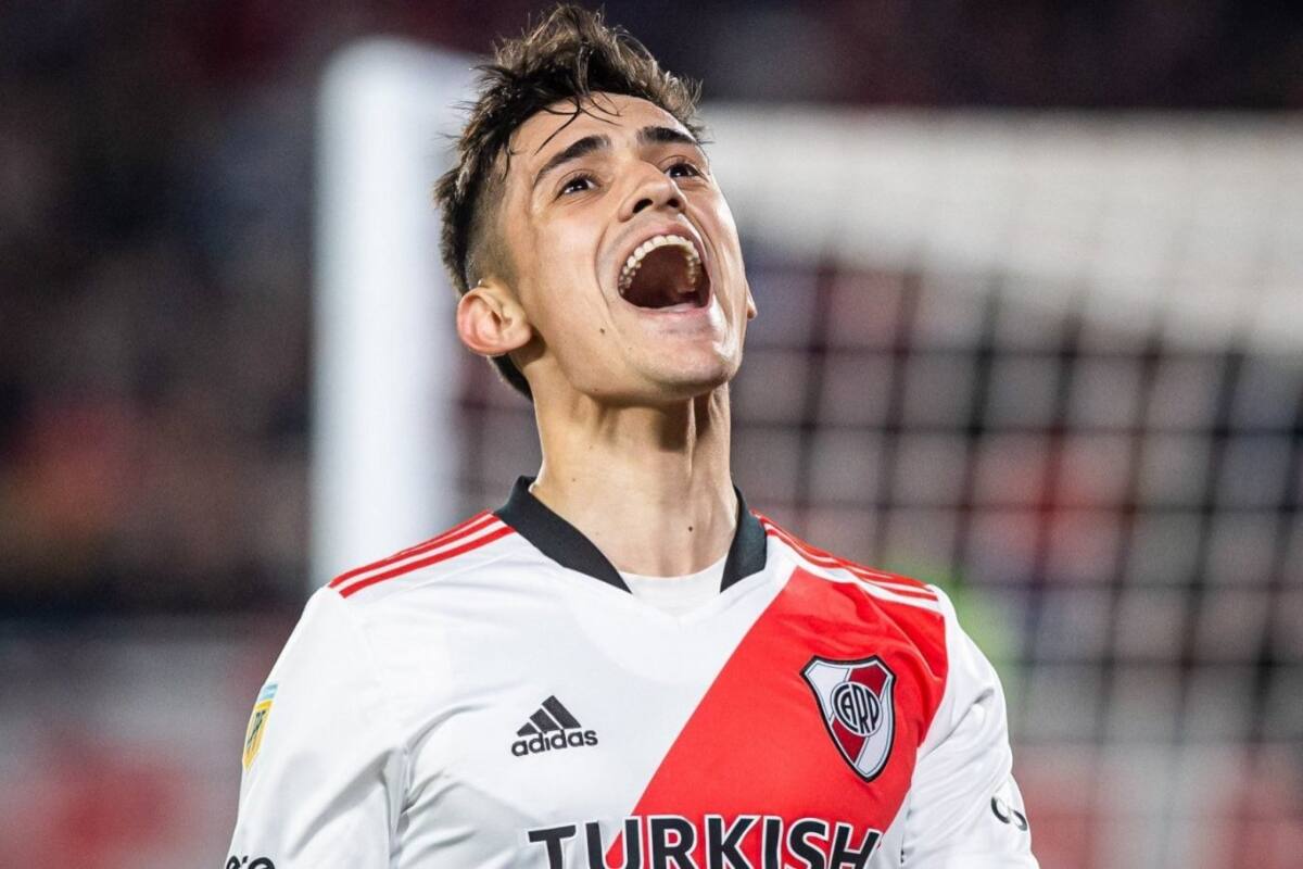 El ex delantero de Colo Colo le gritó en la cara el gol del triunfo al boquense Nicolás Valentini.