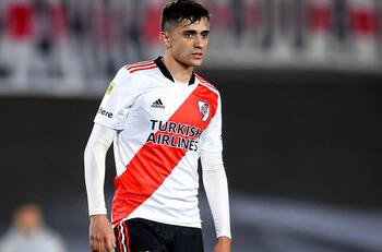 VIDEO | Pablo Solari falló dos ocasiones claras en un nuevo papelón de River Plate