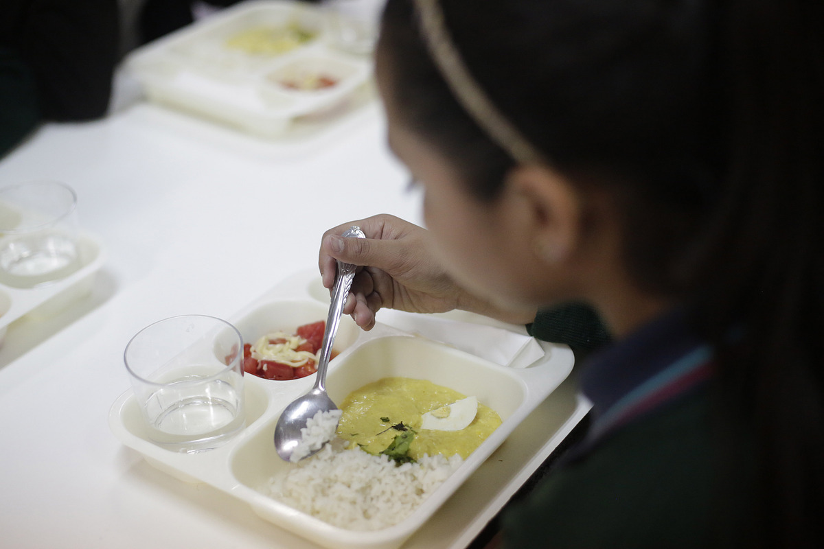 Revisa qué estudiantes reciben esta beca de alimentación. Créditos: ATON.