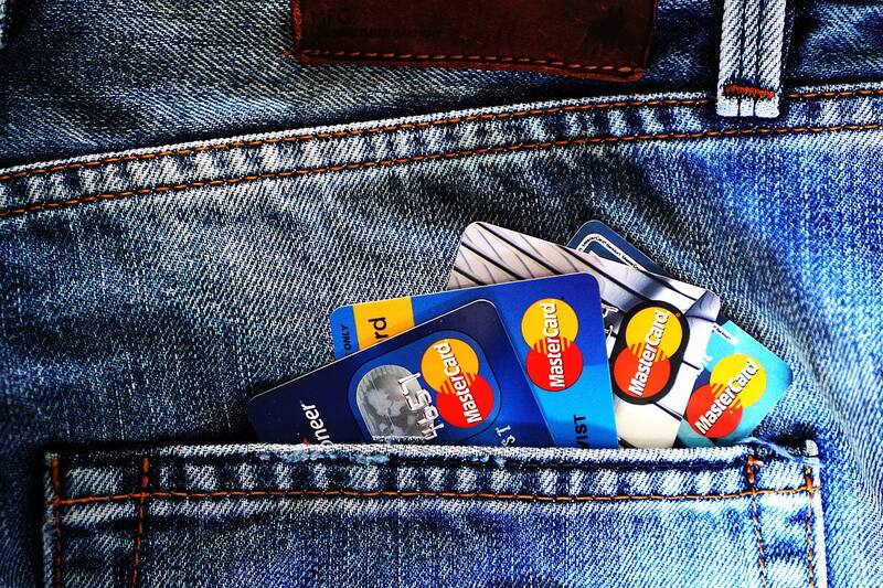 Las Tarjetas de Crédito reemplazan el pago en efectivo en nuestro país, pero no son la única opción vigente según informa el Banco Central.