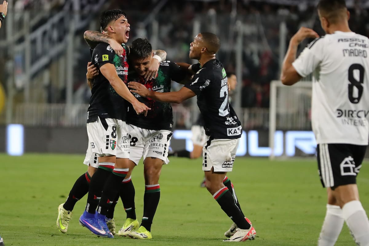 Los árabes celebrando su gol ante Colo Colo en el Monumental. Foto: ATON.