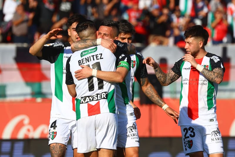 celebrando gol ante la UC por la Liga de Primera. Créditos: Photosports
