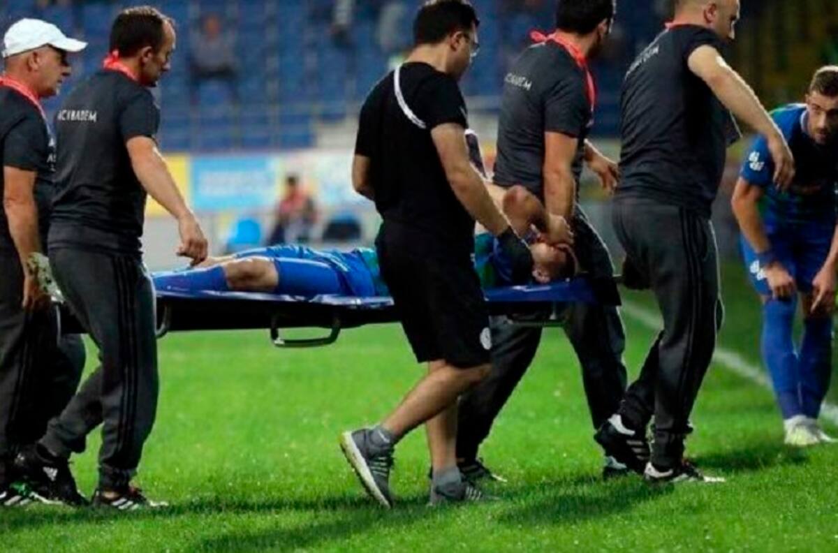 Jugador fue olvidado en concentración, retenido por guardias y se fracturó una pierna