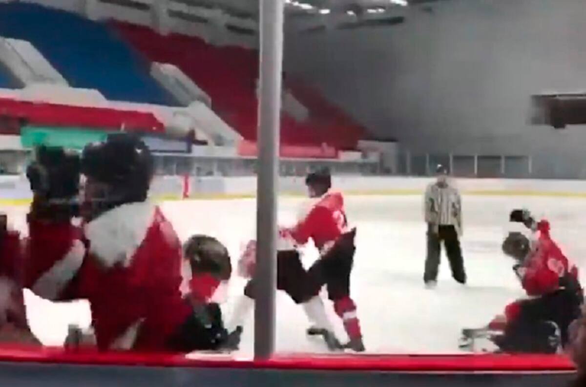 La brutal pelea que se registró en un partido de hockey entre Hong Kong y China