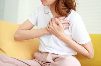 ¿Sientes palpitaciones del corazón?: Descubre las causas y qué rol juega el café