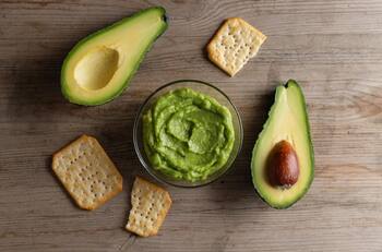 Con este simple truco puedes evitar que tu palta molida se ponga negra