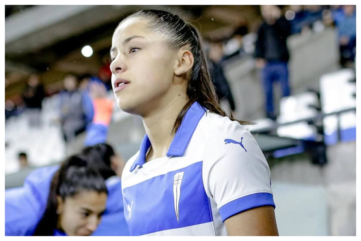 Joven delantera de Universidad Católica. Foto: @pameelopez9 en Instagram.