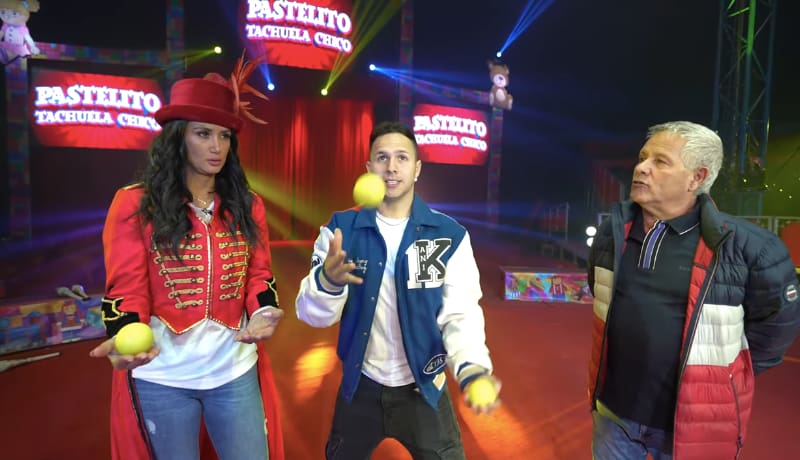 Pamela Díaz en su experiencia en el circo de Pastelito y Tachuela. Foto: Youtube.