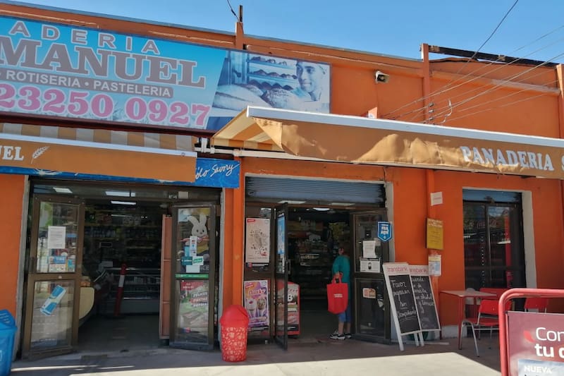 Este local de la comuna de Maipú se quedó con el tercer lugar del podio en el concurso de la Mejor Marraqueta 2025. Créditos: Google Maps.