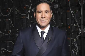 “Tampoco era que aplaudieran tanto”: Pancho Saavedra responde a críticas por culpar al público tras bochorno en show de Anitta