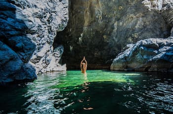No necesitas salir de la RM: Este sendero con pozones de aguas turquesas es ideal para visitar en primavera