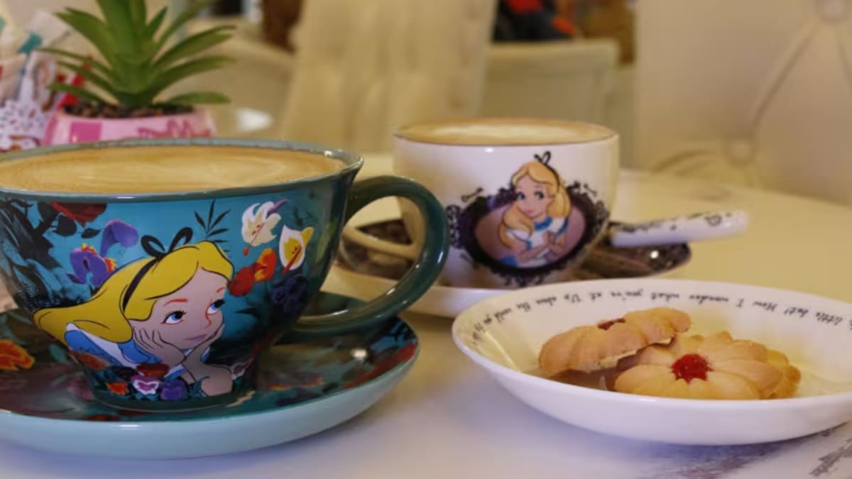 La cafetería temática de Santiago que parece sacada de otro mundo y está inspirada en una película de Disney