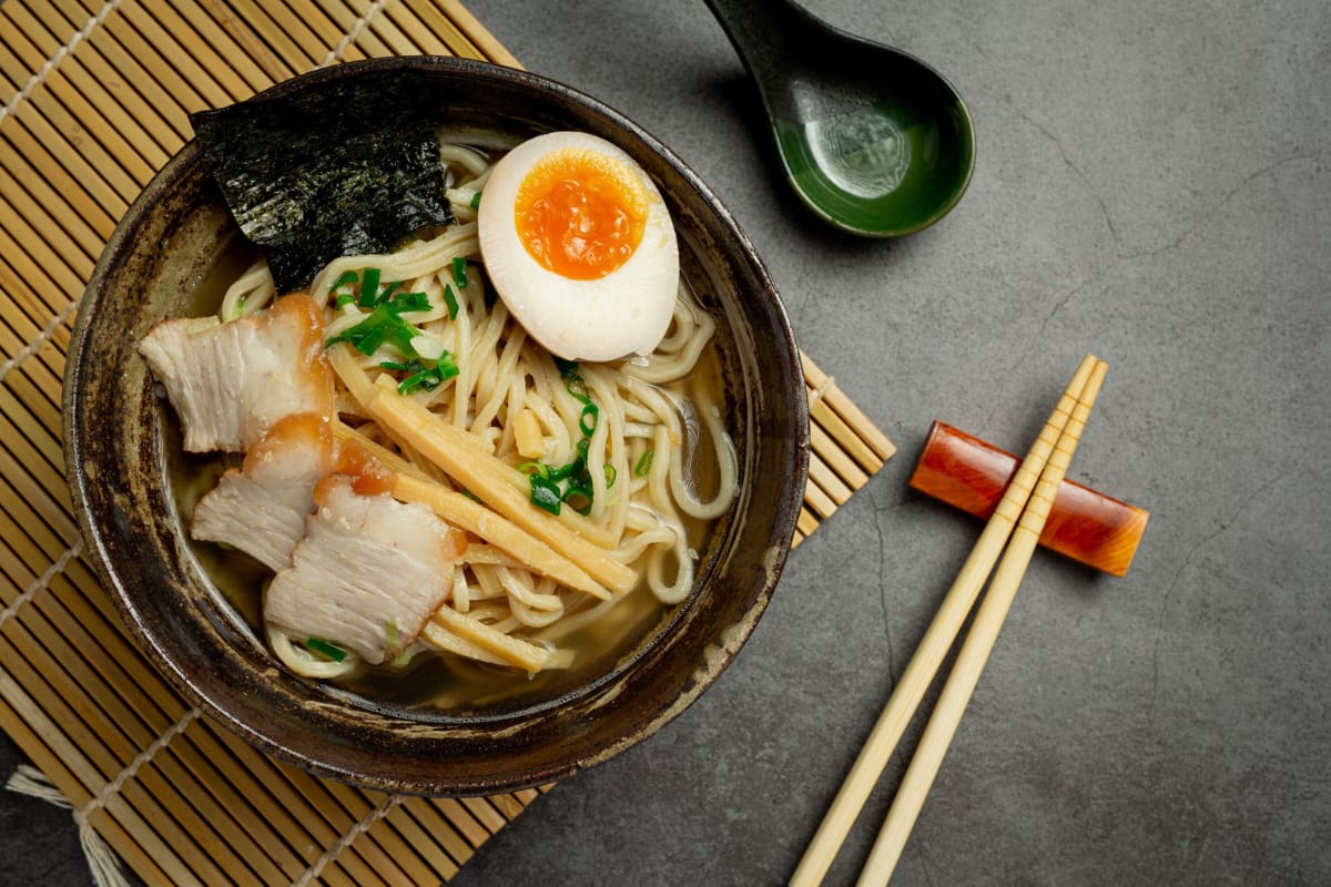 Si nunca has probado ramen, estos tres lugares son perfectos para hacerlo.