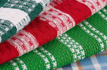 Ni detergente ni cloro: este es truco más eficaz para dejar los paños de cocina como nuevos y sin malos olores