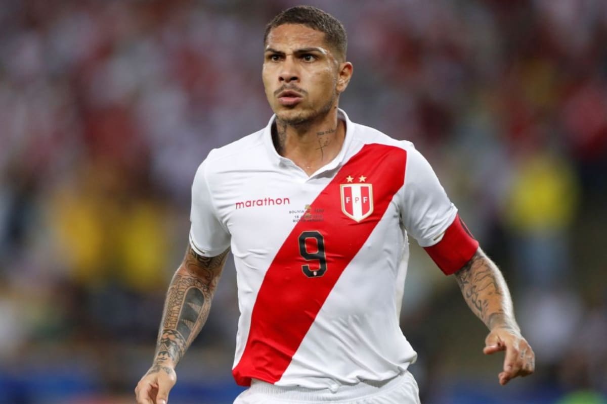 Paolo Guerrero estaría cerca de jugar en César Vallejo de Perú.