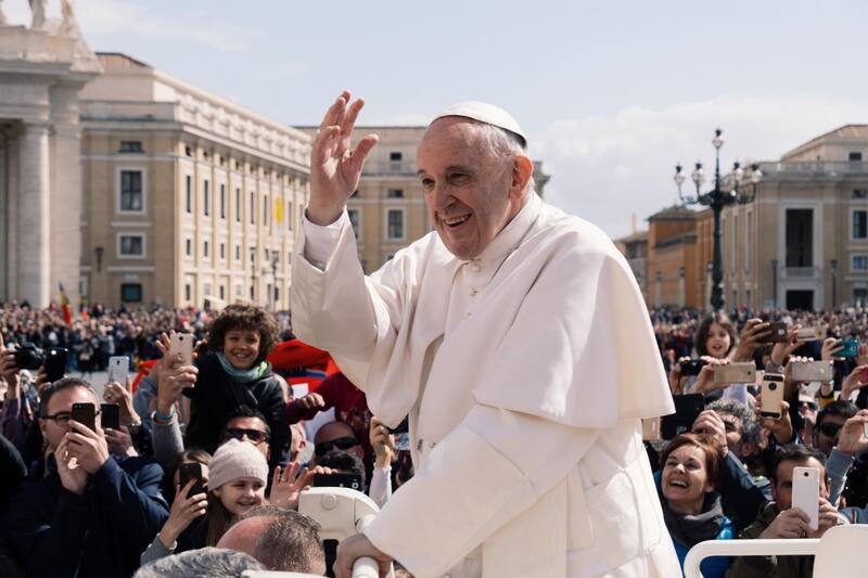 requirió de solo cinco rondas de votación para ser proclamado como sucesor de Benedicto XVI.