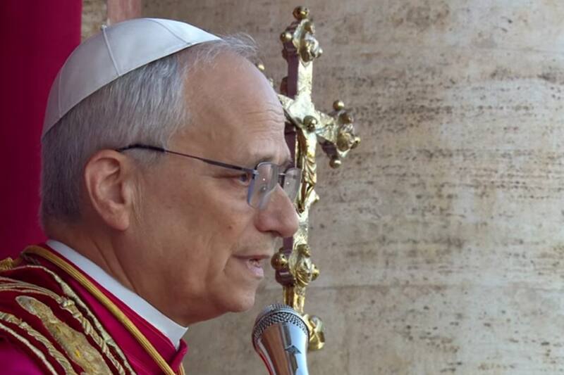 El cardenal estadounidense fue proclamado como el nuevo líder de la Iglesia Católica.