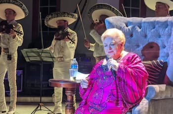 Conmoción internacional por muerte de Paquita la del Barrio a los 77 años